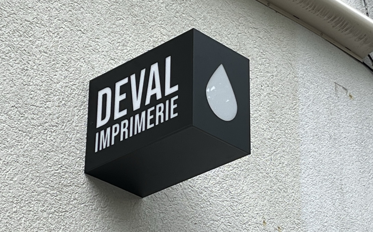 Impressions, signalétiques, adhésifs, flocages, et fabrication d’enseignes à Valence dans la Drôme – La solution Graffi4