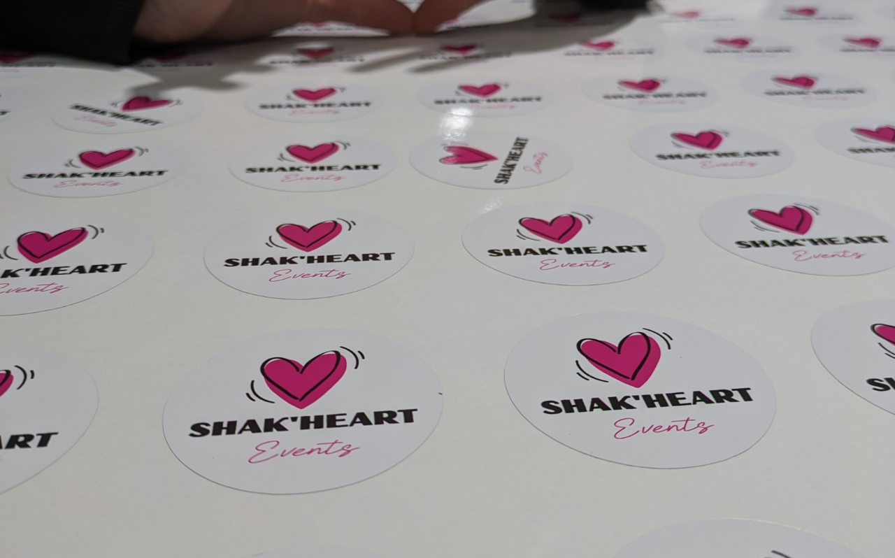 Création de supports personnalisés pour visibilité et support publicitaire à Valence – Graffi4