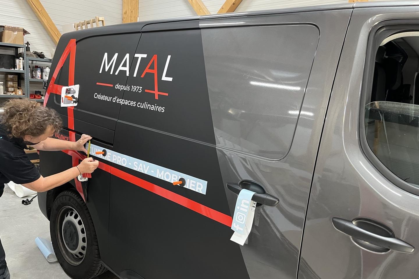 Personnalisation de véhicules utilitaires et camions / Signalétique sur mesure à Valence - Graffi4