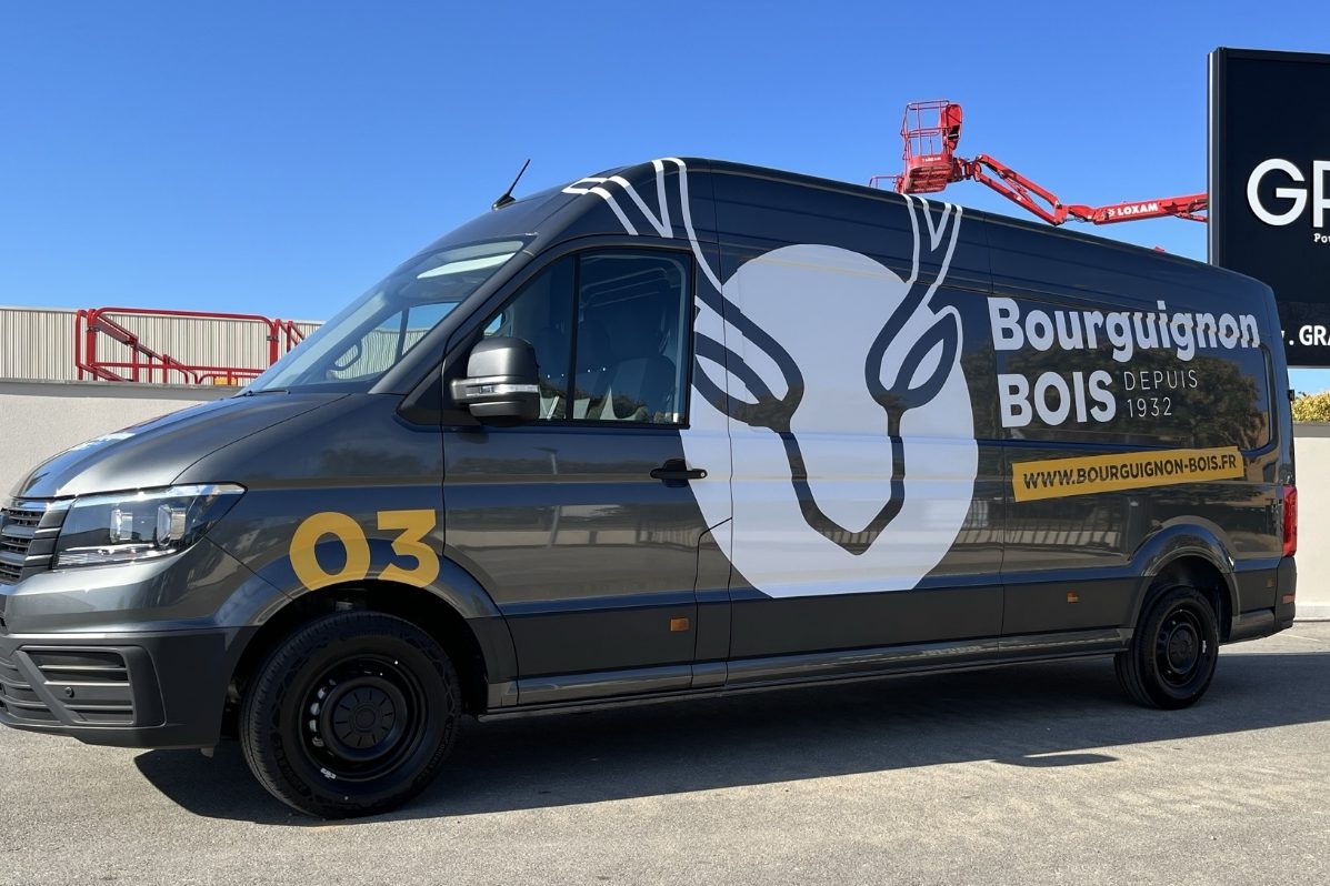Habillage de véhicules/utilitaires et camions pour entreprises - Flocage et signalétiques en Drôme – Graffi4