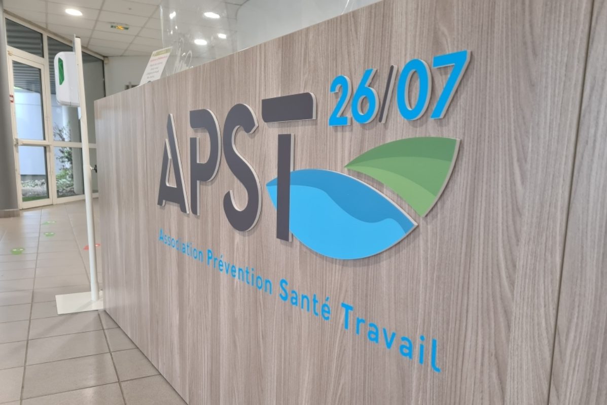 Impression et marquage publicitaire murale en 3D – Signalétique, enseignes et adhésifs sur mesure à Valence – Graffi4D